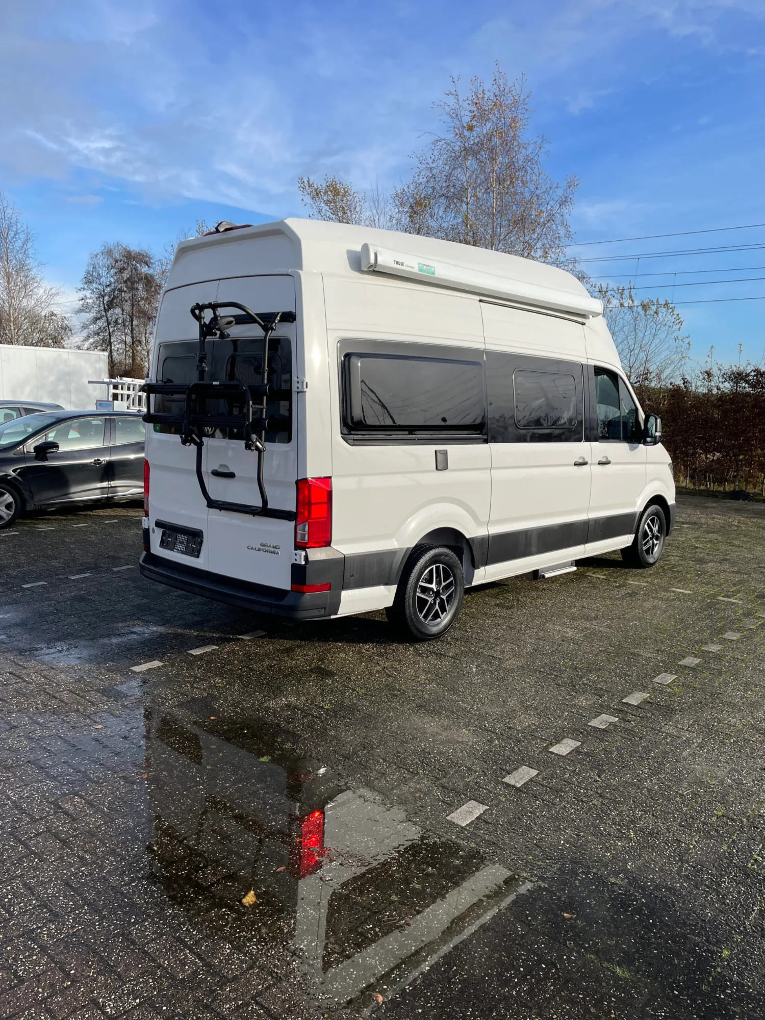 Volkswagen Crafter Grand California 600 camper bus!
